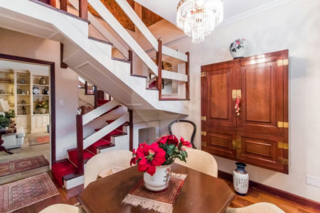 Casa à venda com 5 quartos, sendo 3 suítes, em Alto da Boa Vista, São Paulo, SP