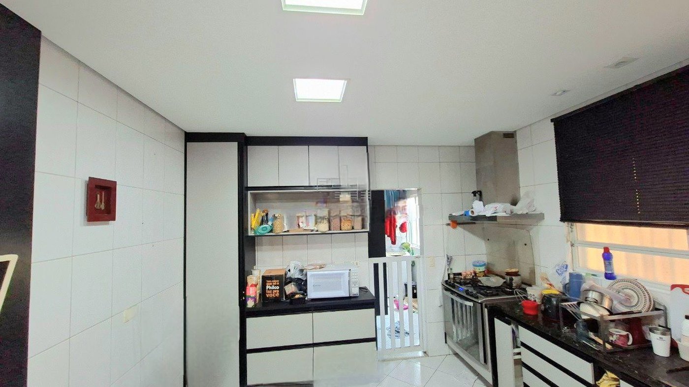 Casa com 3 dormitórios à venda, 182 m² por R$ 1.390.000,00 - Campo Grande - Santos/SP