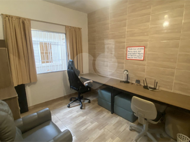Casa Térrea à venda com 3 quartos, sendo 2 suítes,  em Campo Belo, São Paulo, SP