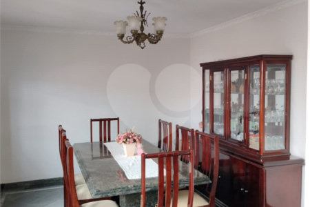 Sobrado à venda com 3 quartos, sendo 2 suítes, em Cidade Cruzeiro do Sul, Suzano, SP