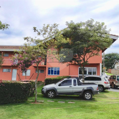 Casa à venda com 4 suítes em Jardim Maristela, Atibaia, SP