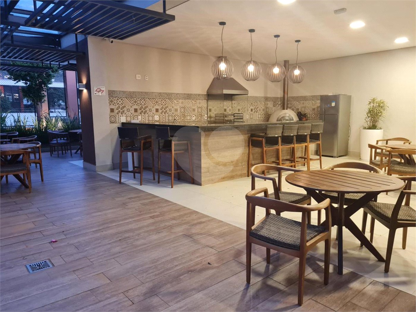 Apartamento à venda com 3 quartos, sendo 1 suíte,  em Vila Anastácio, São Paulo, SP