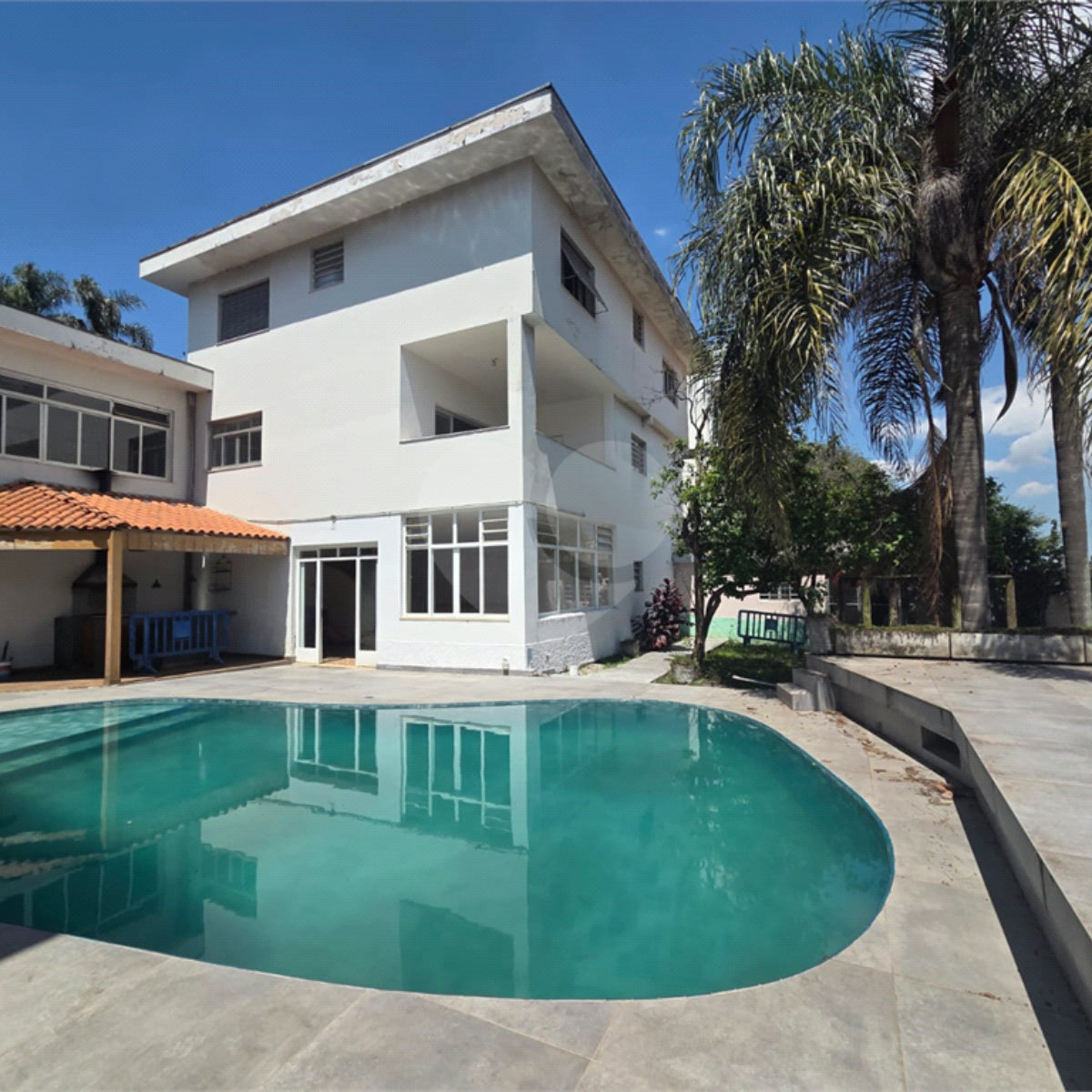 Casa à venda com 4 quartos, sendo 3 suítes, em Jardim Prudência, São Paulo, SP