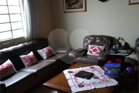 Casa à venda com 2 quartos, sendo 1 suíte, em Vila Piauí, São Paulo, SP