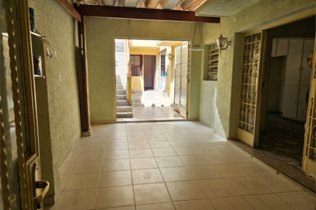 Casa à venda com 3 quartos, sendo 1 suíte, em Água Branca, São Paulo, SP
