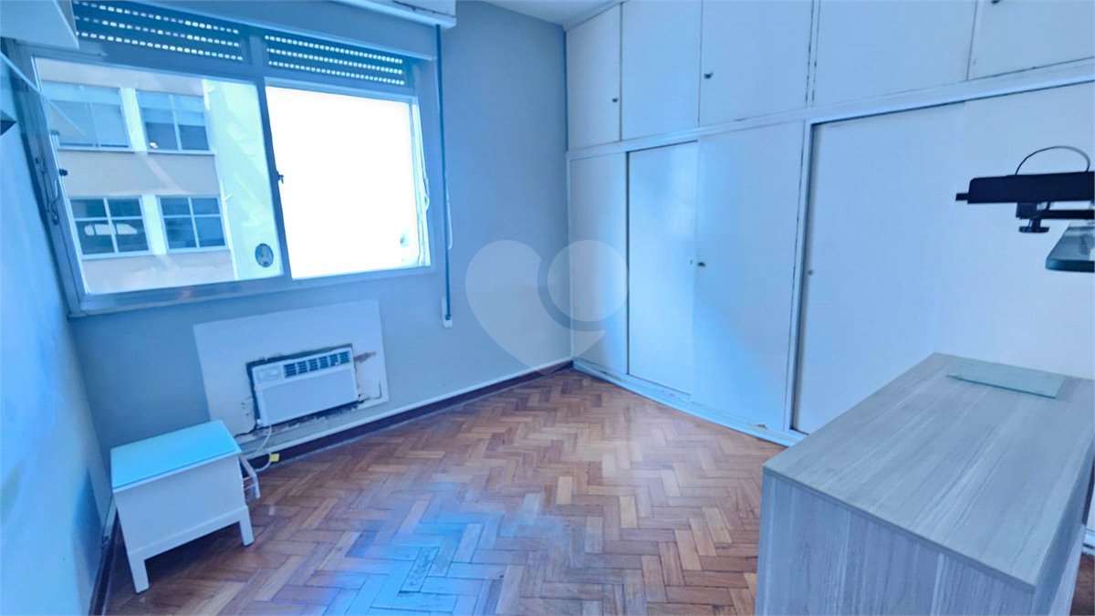 Apartamento à venda com 3 quartos, sendo 1 suíte, em Leblon, Rio de Janeiro, RJ