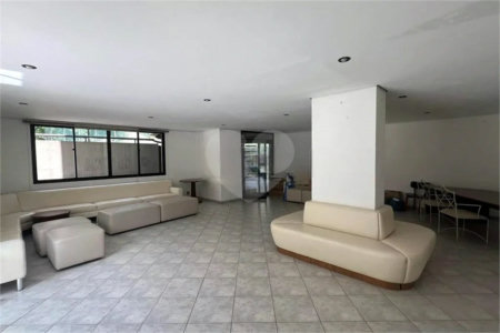 Apartamento à venda com 3 quartos, sendo 1 suíte, em Vila Madalena, São Paulo, SP