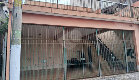 Sobrado à venda com 2 quartos em Parque Peruche, São Paulo, SP