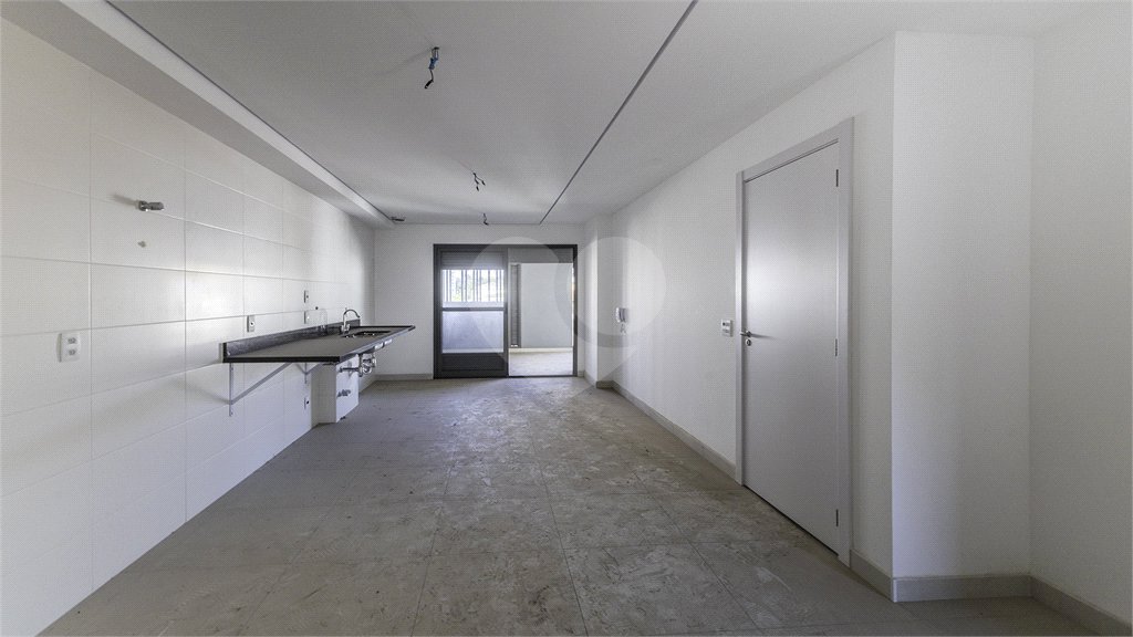 Apartamento à venda com 4 quartos, sendo 3 suítes, em Perdizes, São Paulo, SP