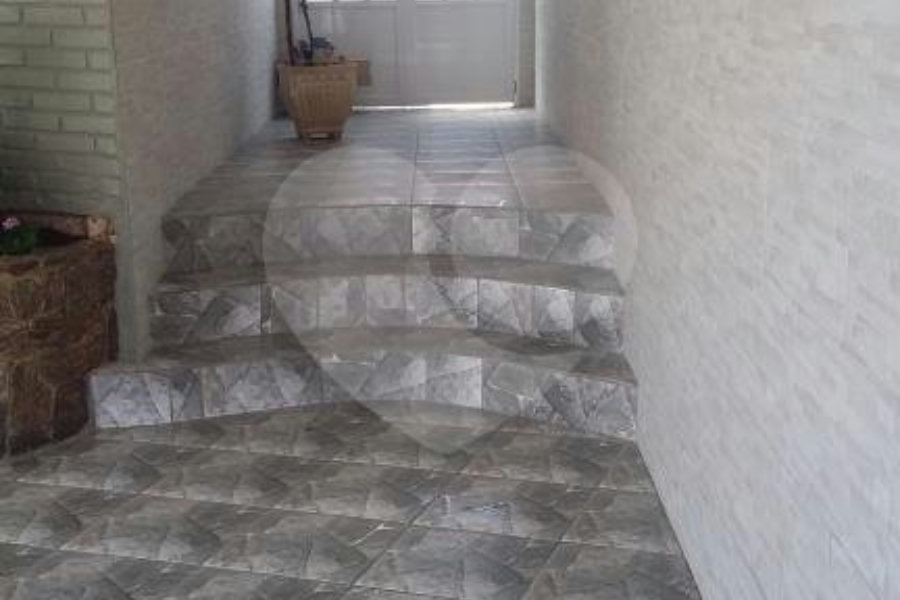 Casa à venda com 6 quartos, sendo 1 suíte,  em Itaquera, São Paulo, SP