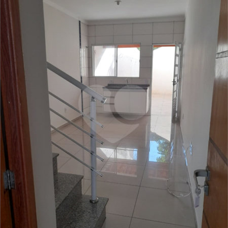 Sobrado à venda com 2 suítes em Jardim Nely, Indaiatuba, SP