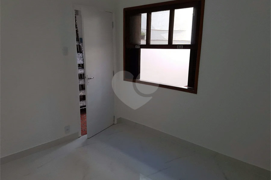 Sobrado à venda com 3 quartos, sendo 1 suíte, em Brooklin, São Paulo, SP