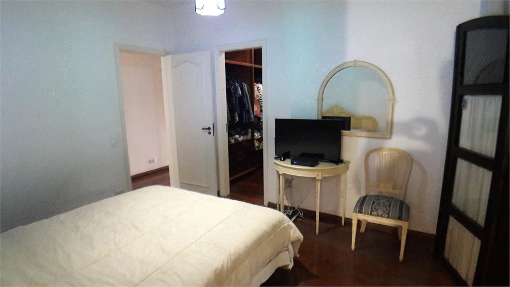 Casa Térrea à venda com 4 suítes em Brooklin Paulista, São Paulo, SP