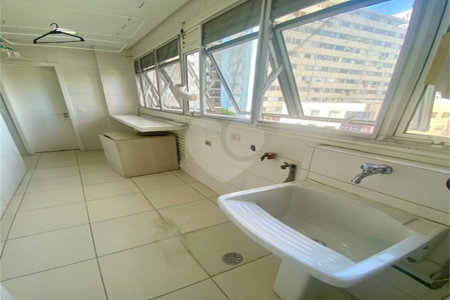 Apartamento à venda ou para alugar com 2 suítes em Itaim Bibi, São Paulo, SP