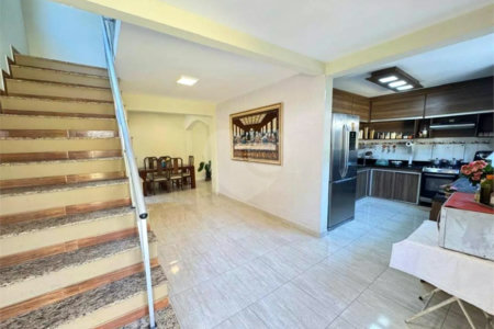 Casa à venda com 5 quartos, sendo 1 suíte, em Guaratiba, Rio de Janeiro, RJ
