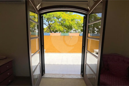 Casa à venda com 4 quartos, sendo 2 suítes, em Lar São Paulo, São Paulo, SP