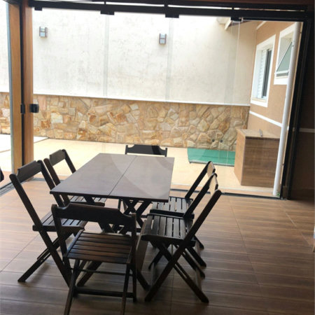 Casa à venda com 3 quartos, sendo 1 suíte, no condomínio Fiorella, Valinhos - SP