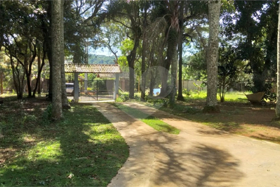 Sítio à venda com 4 quartos, sendo 2 suítes,  em Chácara Real (caucaia do Alto), Cotia, SP