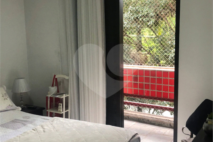 Apartamento à venda com 3 quartos, sendo 1 suíte, em Saúde, São Paulo, SP
