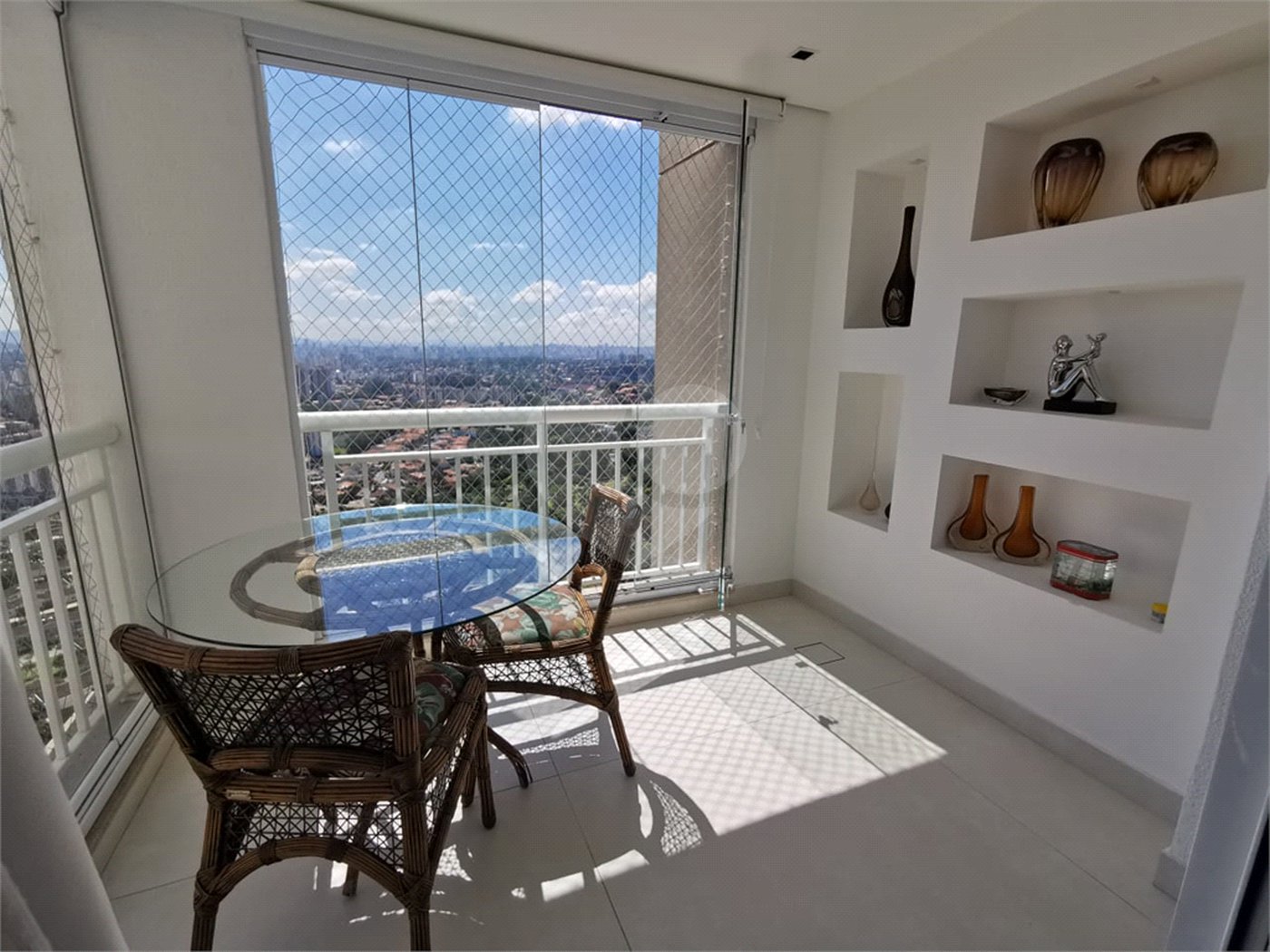 Apartamento à venda com 3 suítes em Jardim Monte Kemel, São Paulo, SP