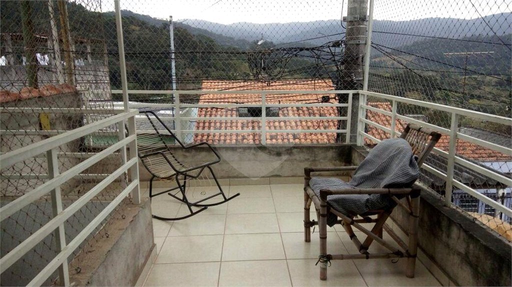 Sobrado à venda com 4 quartos, sendo 1 suíte,  em Tremembé, São Paulo, SP