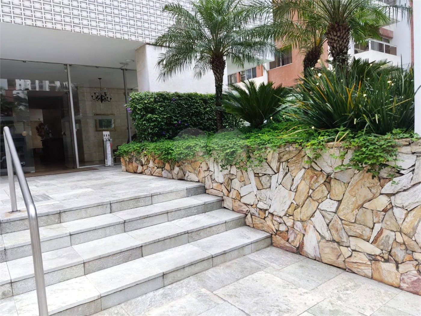 Apartamento à venda com 3 quartos, sendo 1 suíte, em Santa Cecília, São Paulo, SP