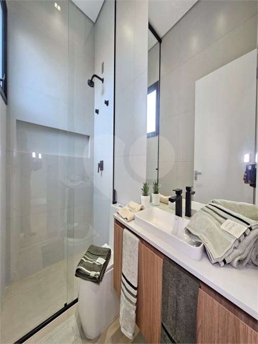 Casa à venda com 3 suítes no condomínio Residencial Dona Maria Candida, Indaiatuba - SP