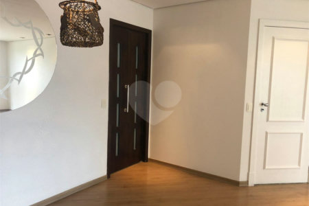Apartamento à venda com 2 suítes em Vila Dom Pedro I, São Paulo, SP