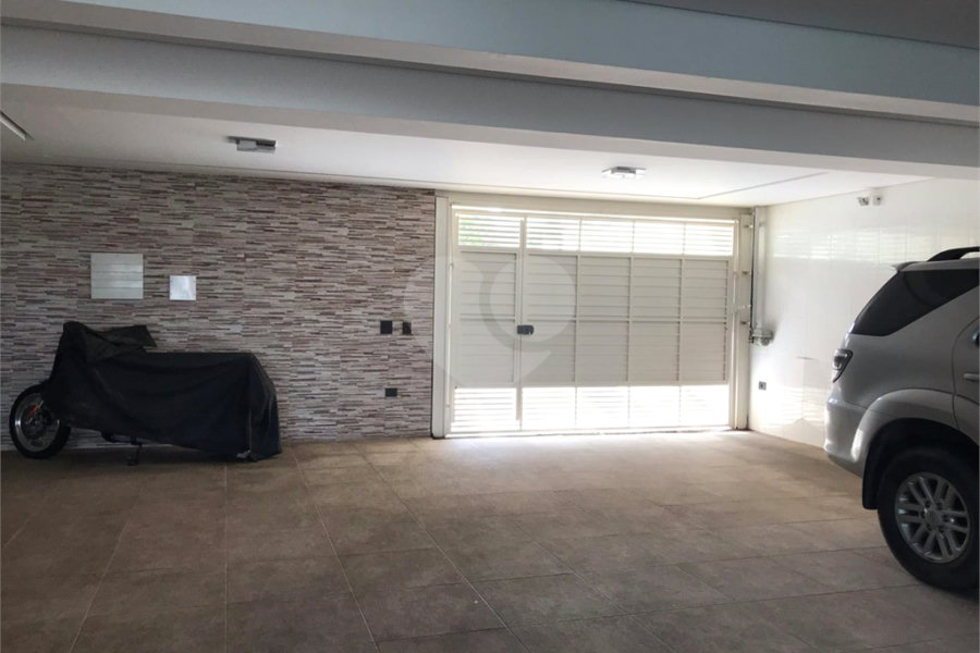 Casa à venda com 4 suítes no condomínio Mirante do Horto, São Paulo - SP