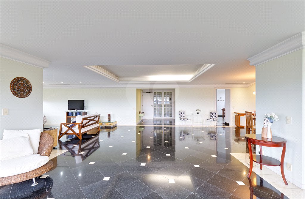 Apartamento à venda com 4 suítes em Jardim Marajoara, São Paulo, SP