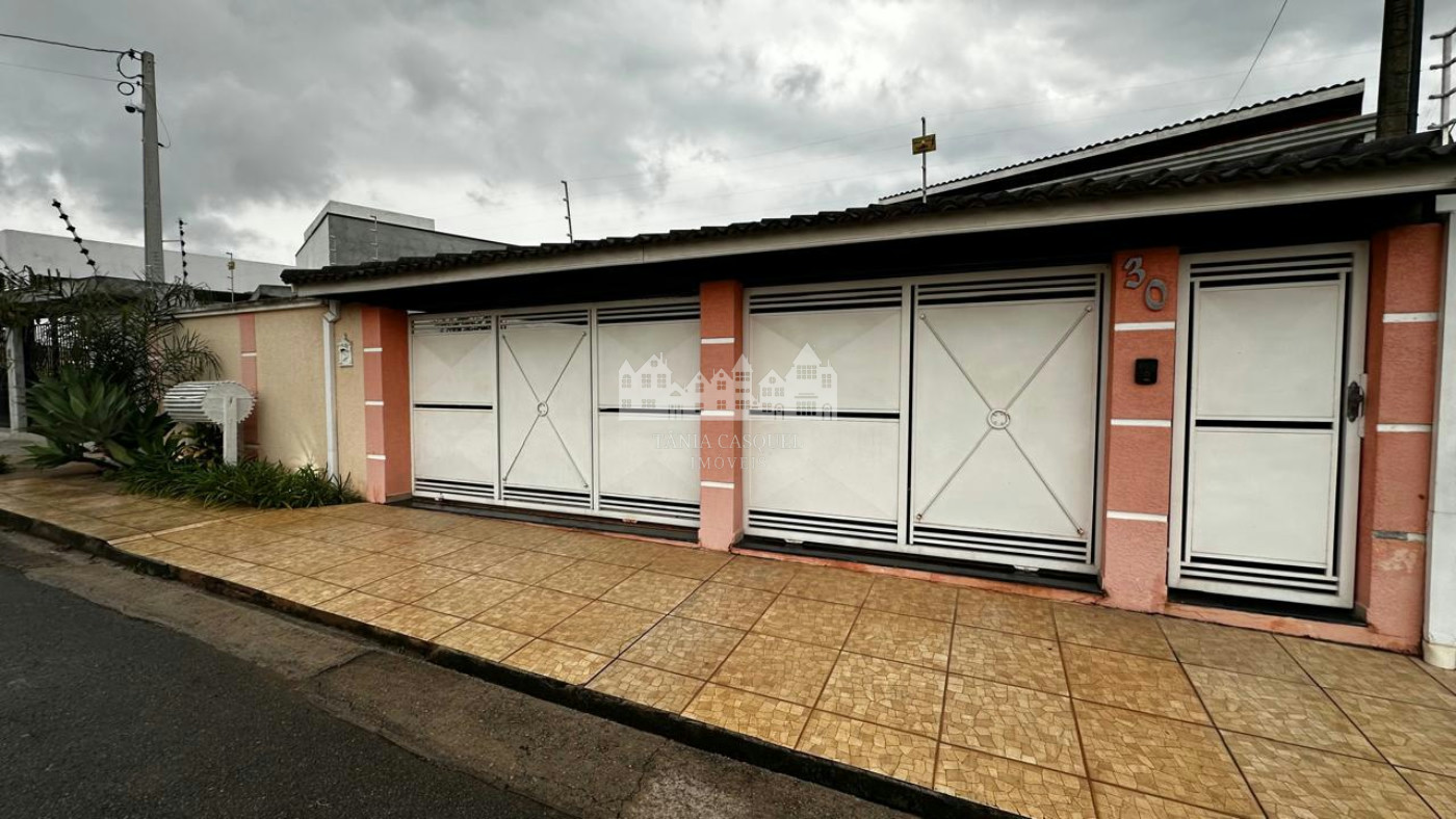 Casa à venda com 3 quartos, sendo 2 suítes, em Jardim Real, Bom Jesus dos Perdões, SP