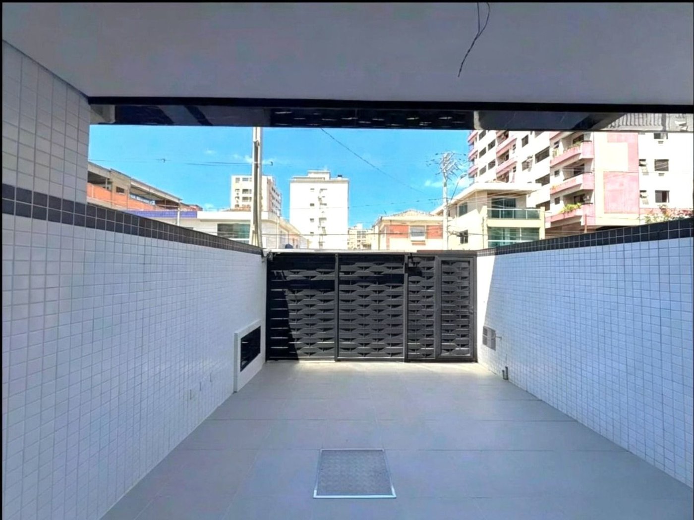 Casa com 3 dormitórios à venda, 202 m² por R$ 1.199.000 - Aparecida - Santos/SP
