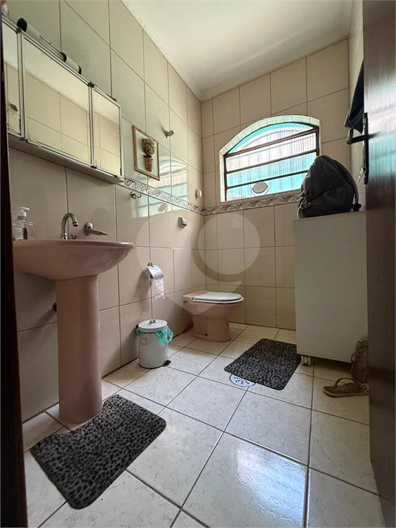 Sobrado à venda com 4 quartos, sendo 2 suítes, em Parque Edu Chaves, São Paulo, SP