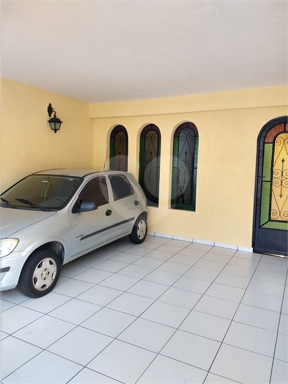 Sobrado à venda com 3 quartos, sendo 1 suíte, em Conjunto Residencial Vista Verde, São Paulo, SP