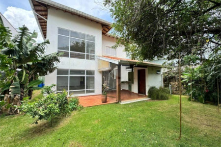 Casa à venda com 3 quartos, sendo 1 suíte,  no condomínio Residencial Recanto dos Paturis, Vinhedo - SP