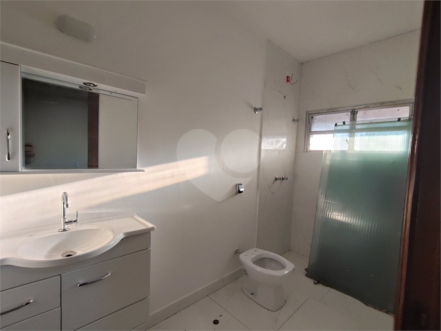 Casa à venda ou para alugar com 5 quartos, sendo 3 suítes, em Vila Maria, Itapetininga, SP