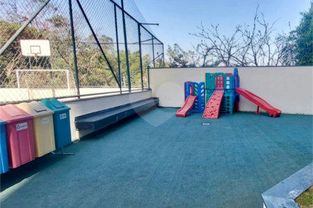 Apartamento à venda com 3 quartos, sendo 1 suíte,  em Jardim Peri Peri, São Paulo, SP