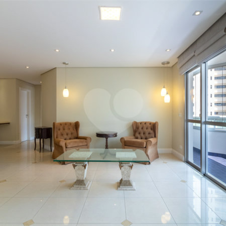 Apartamento à venda com 4 quartos, sendo 3 suítes, em Brooklin Paulista, São Paulo, SP