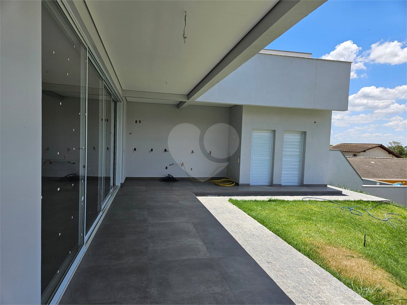Casa à venda com 4 suítes no condomínio Portal da Vila Rica, Itu - SP