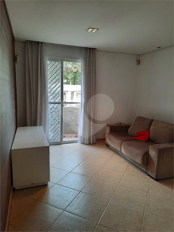 Sobrado à venda com 3 quartos, sendo 1 suíte, em Jardim Ester, São Paulo, SP