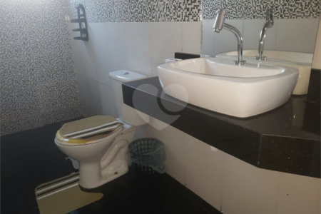 Sobrado à venda com 4 quartos, sendo 2 suítes, em Vila Mazzei, São Paulo, SP