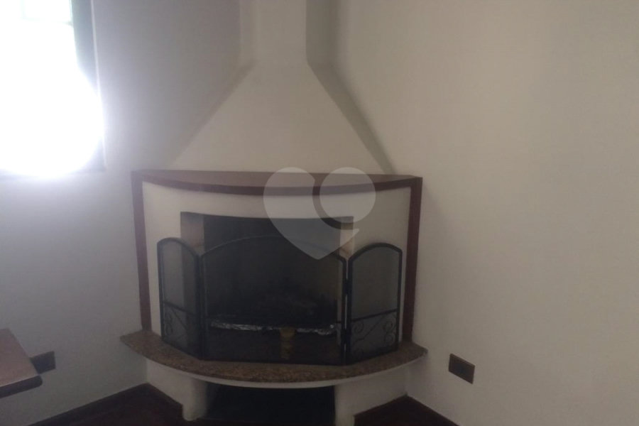 Sobrado à venda com 4 quartos, sendo 3 suítes, em Tremembé, São Paulo, SP