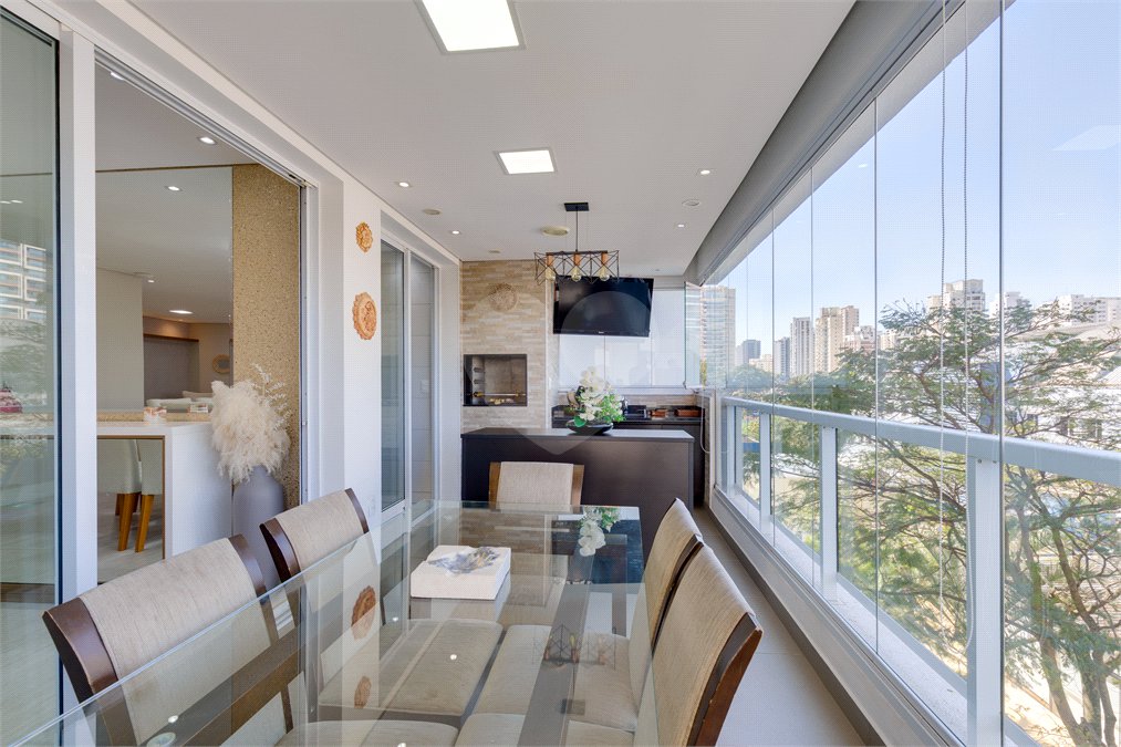 Apartamento à venda ou para alugar com 3 suítes em Brooklin, São Paulo, SP