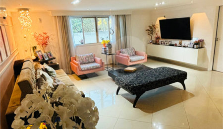 Casa à venda com 4 suítes no condomínio Maison Montparnasse, São Paulo - SP