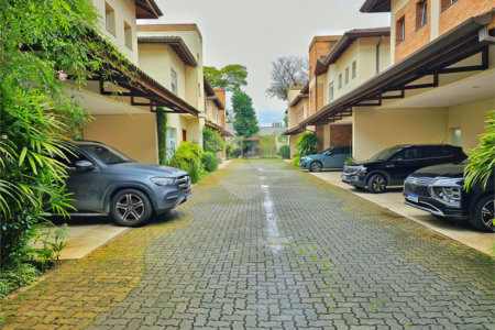 Casa à venda com 4 suítes no condomínio Ville Courchevel, São Paulo - SP