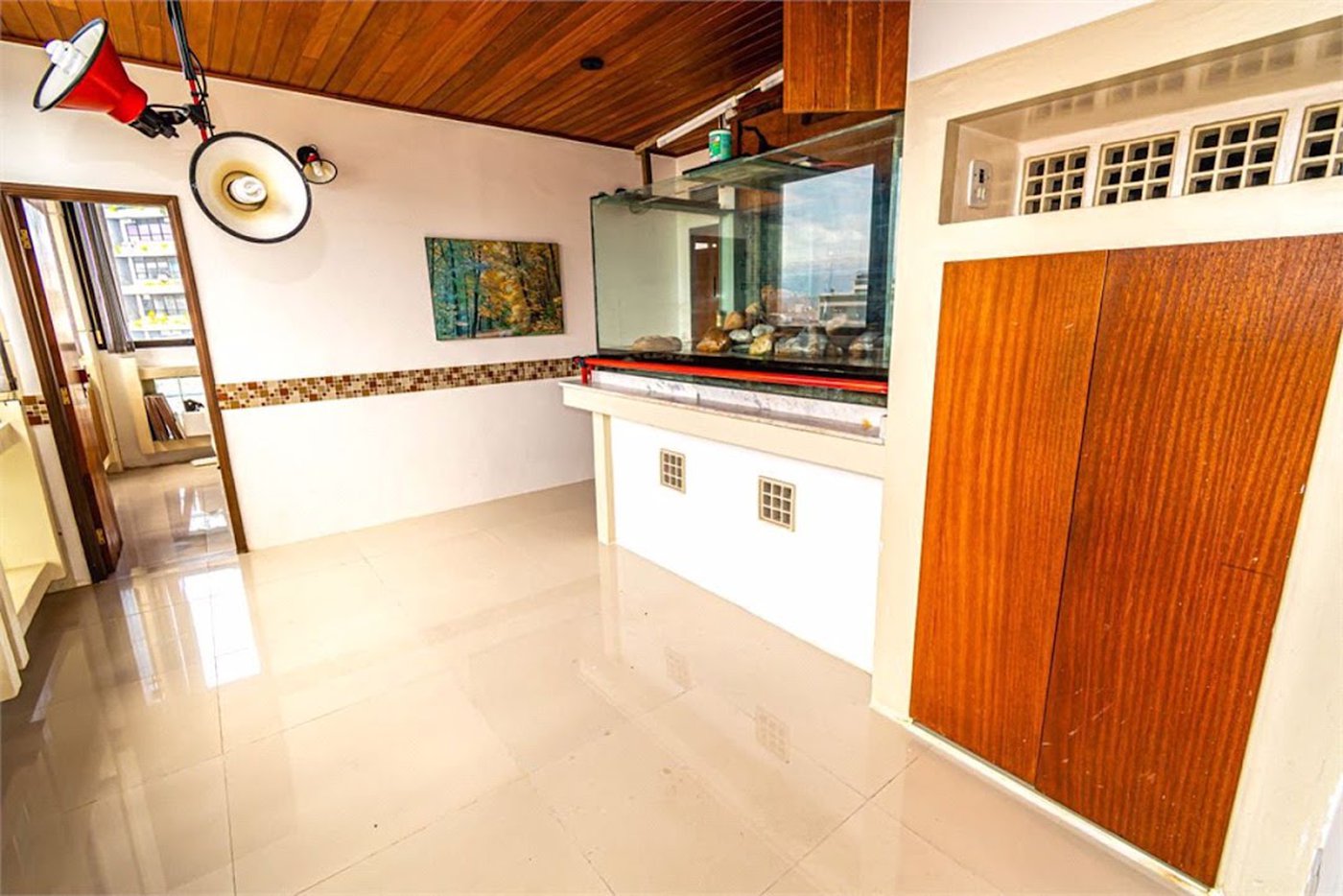 Sala Comercial à Venda na Encruzilhada – 100 M² – Santos/Sp