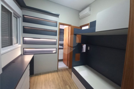 Casa à venda com 3 suítes no condomínio Piemonte, Indaiatuba - SP