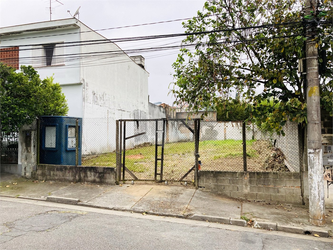 Terreno à venda em Jardim Esmeralda, São Paulo, SP