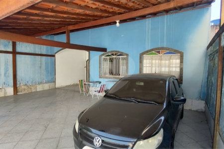 Casa à venda com 3 quartos, sendo 1 suíte, em Cosmos, Rio de Janeiro, RJ