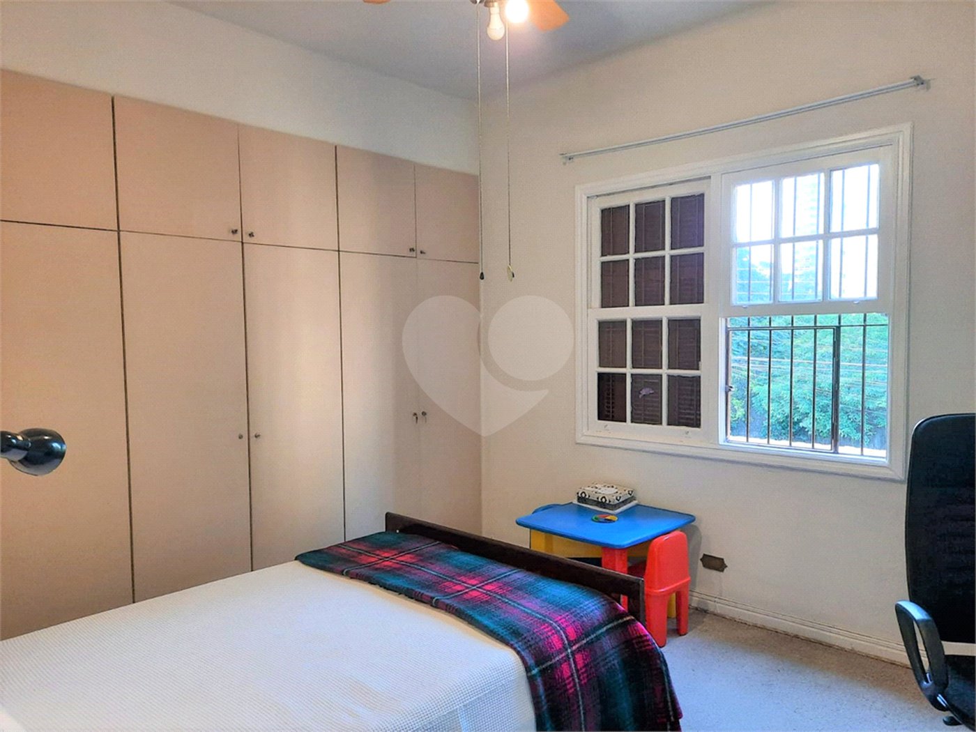 Sobrado à venda com 4 quartos, sendo 2 suítes, em Alto da Boa Vista, São Paulo, SP